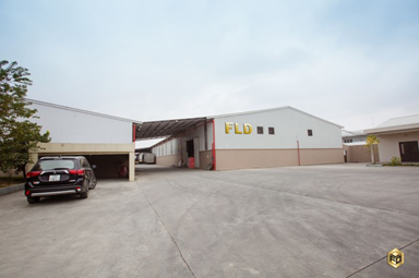 2N5A8558 (Custom).jpg